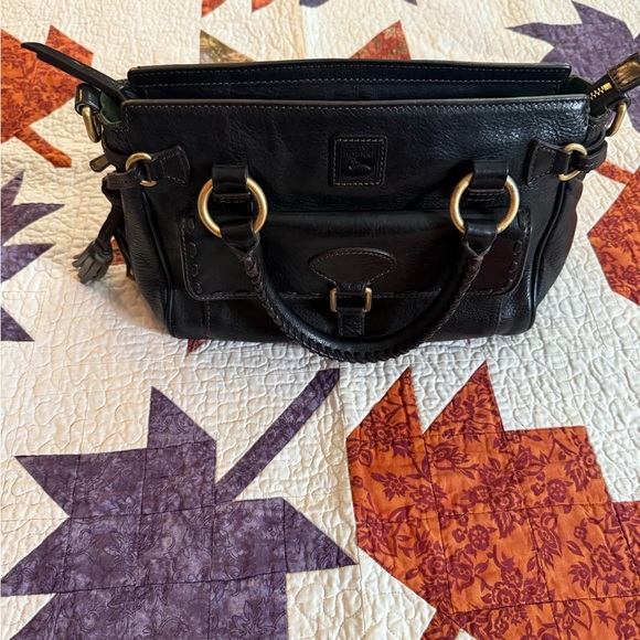 Dooney & Bourke Handbags - Dooney And Bourke Pocket Satchel Bag